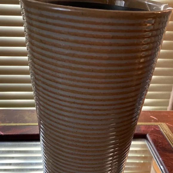 Elegant Brown Ribbed Vase - Picture 2 of 5